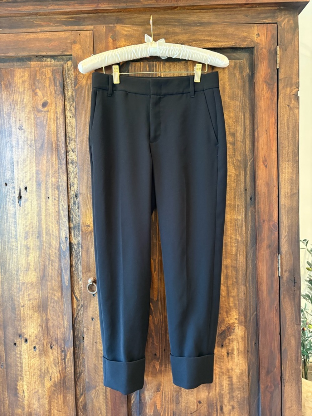 Vince Women’s Black Cuffed Dress Pants